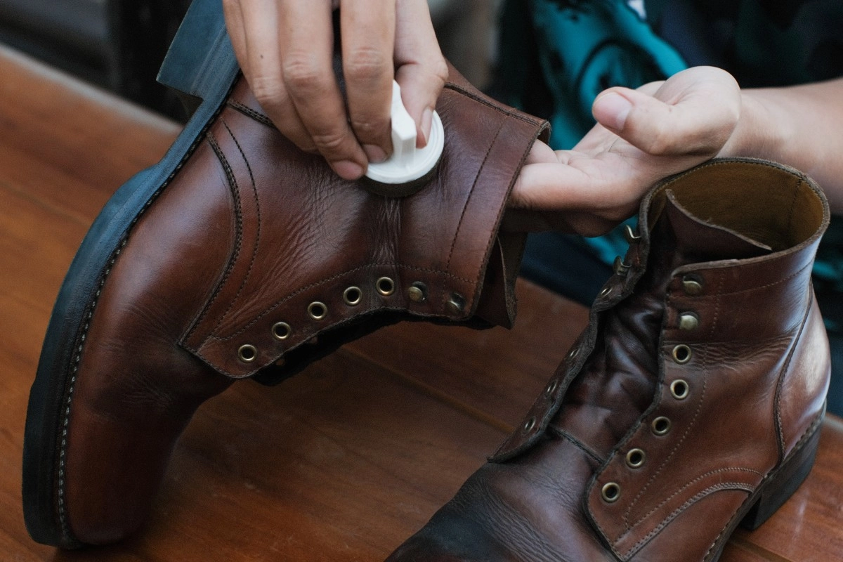 Leather Polishing